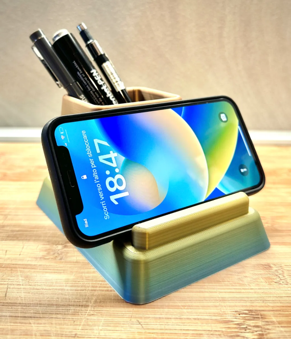 Phone Stand With Pen Holder 2 — 3D printed by Moon Studio 3D